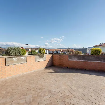 Casa Fiorita Apartment *